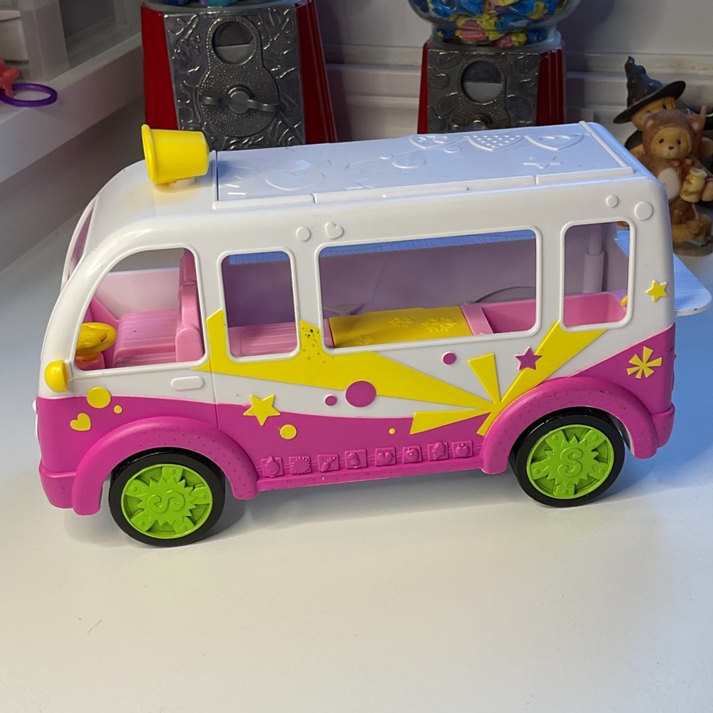 Shopkins Vibrant Pink and White Van with Yellow Accents